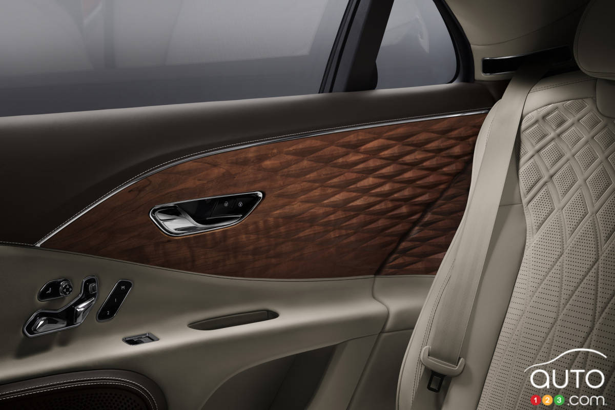3D Wood Trim for the 2021 Bentley Flying Spur